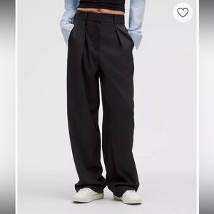 NWT Lululemon front pleat high rise trouser